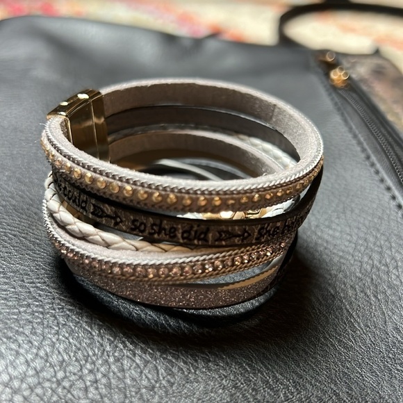 “She believed she could” Bracelet - Picture 3 of 5